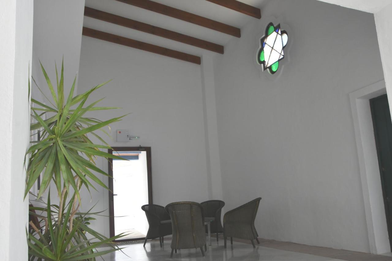 Hostal Dona Lola Marina Zahara de los Atunes Exterior photo