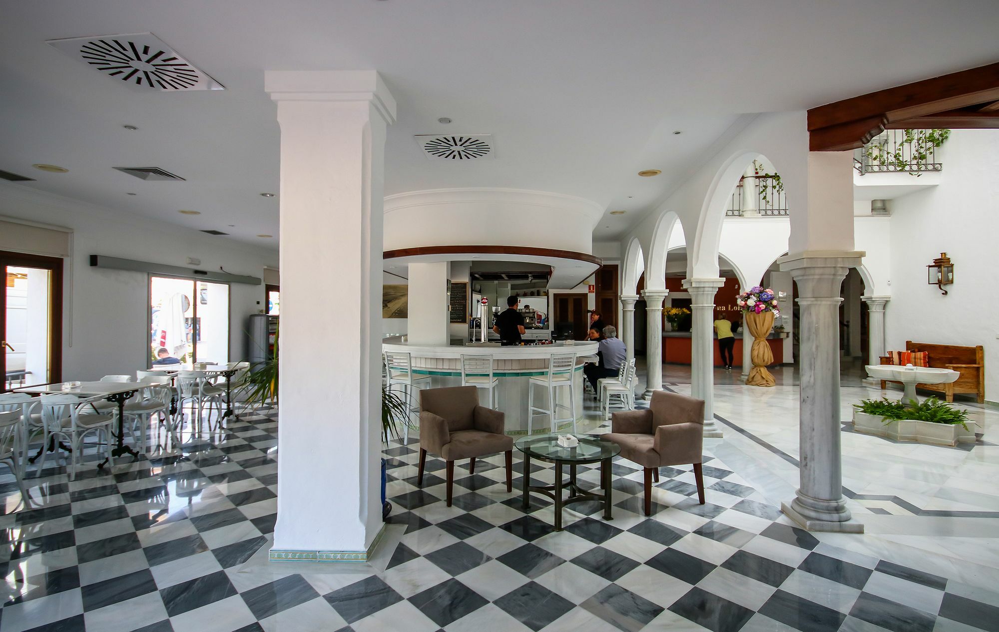 Hostal Dona Lola Marina Zahara de los Atunes Exterior photo